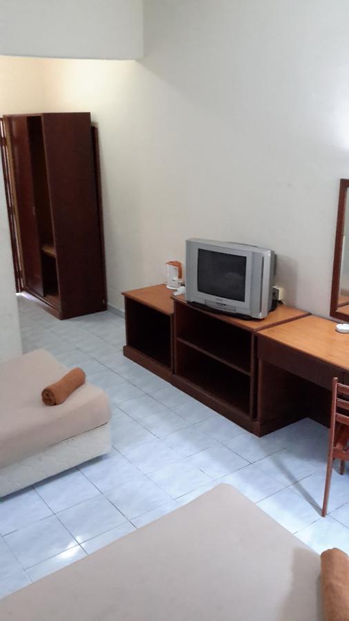 Tanjung Demong Beach Resort Kuala Besut Zewnętrze zdjęcie