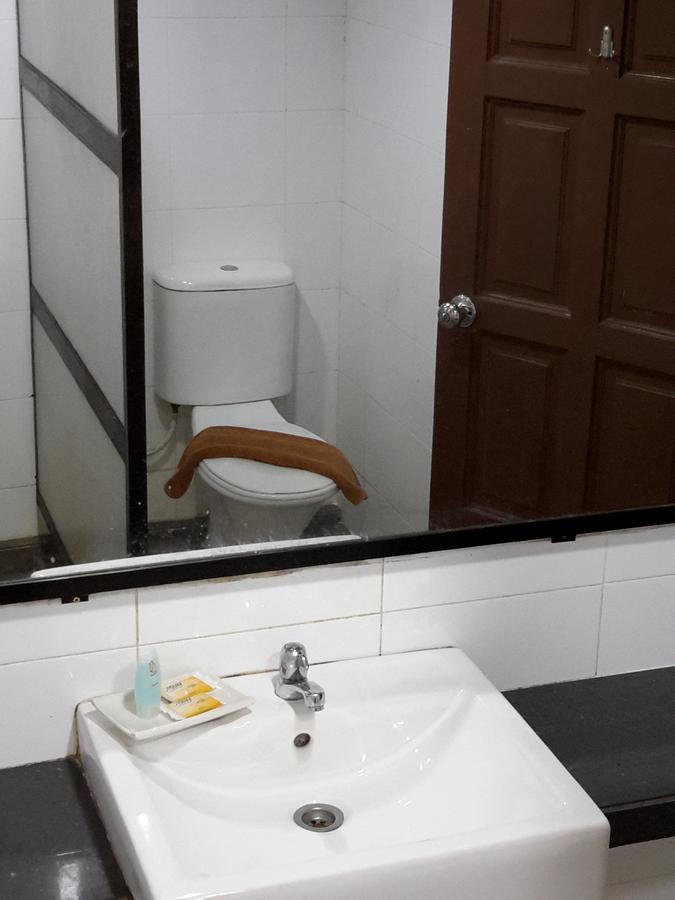Tanjung Demong Beach Resort Kuala Besut Zewnętrze zdjęcie