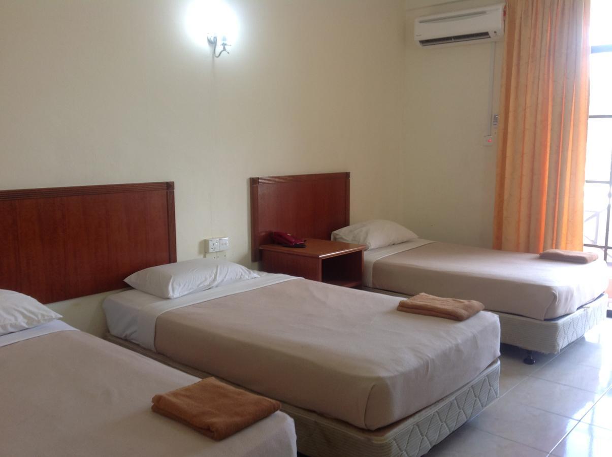 Tanjung Demong Beach Resort Kuala Besut Zewnętrze zdjęcie